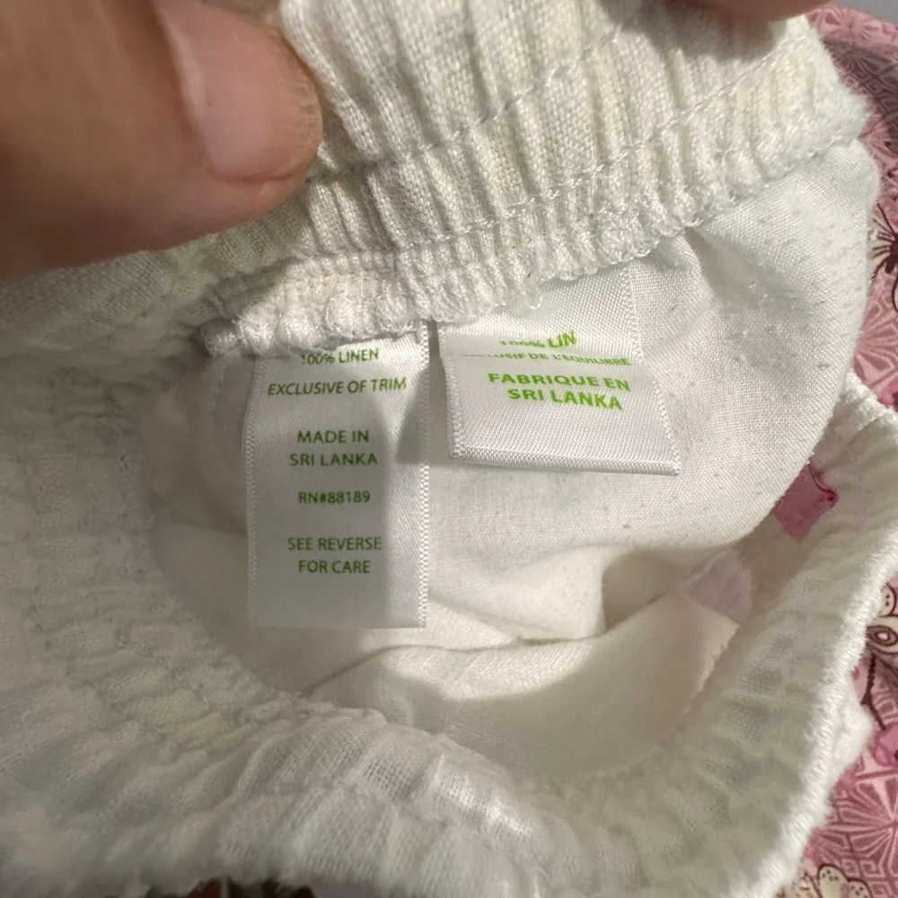 Lilly Pulitzer size small white 100%  linen shorts